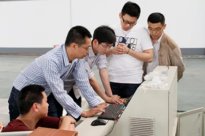 Dịch vụ và hỗ trợ